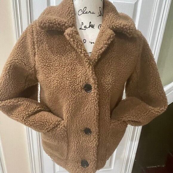 ABERCOMBIE & FITCH JACKET TEDDY BEAR TAN SZ XS COZZY TRENDY VERSATILE AESTHETIC - Picture 9 of 13